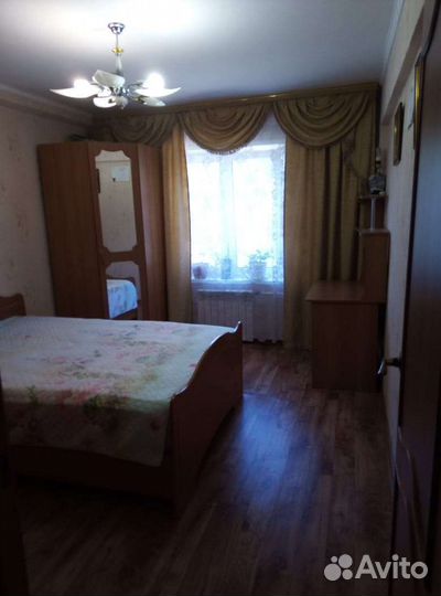 Угловой шкаф