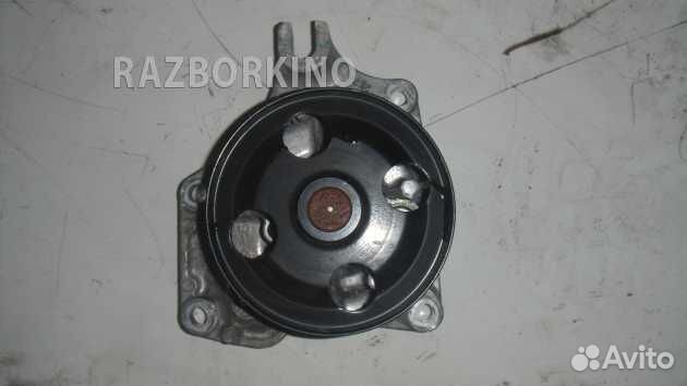 Помпа (насос водяной) Мазда