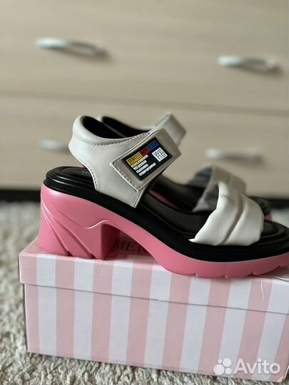 Туфли босоножки 36 новые