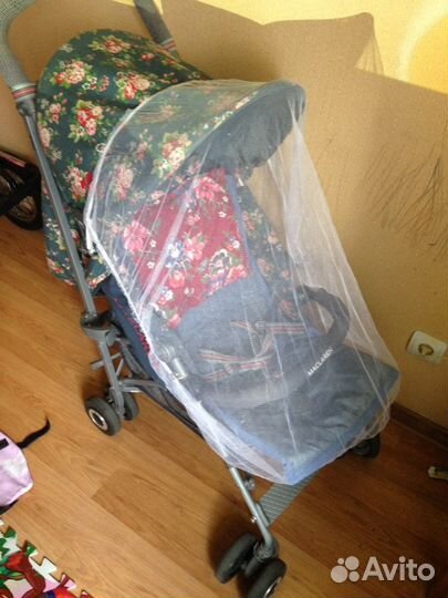 Коляска Maclaren