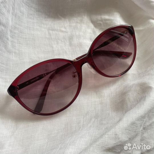 Солнцезащитные очки женские Calvin Klein