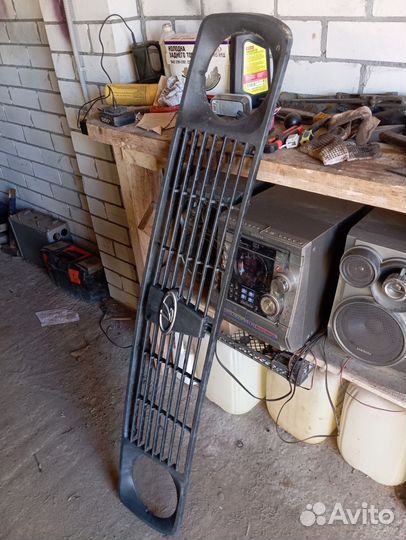 Решетка радиатора нива