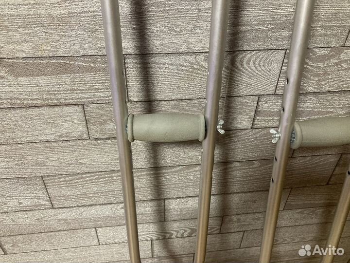 Костыли подмышечные