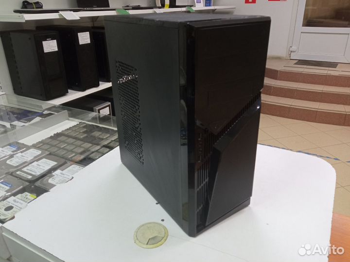 Игровой компьютер 