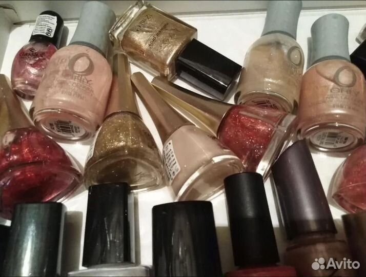 Лаки для ногтей. Много