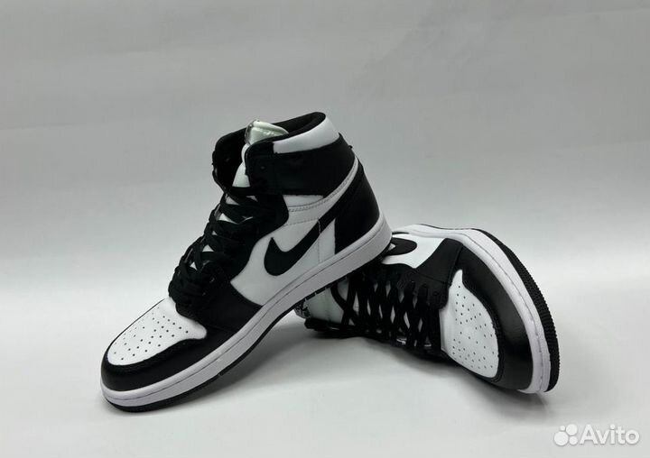 Кроссовки Nike Air Jordan 1 Black & White Люкс