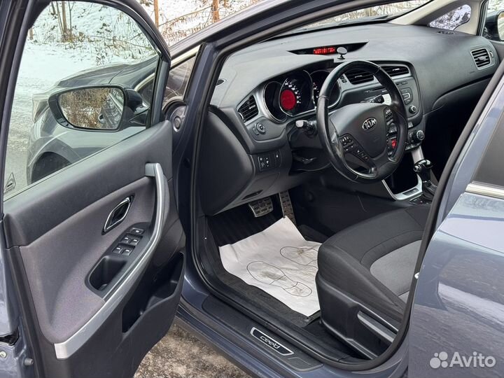 Kia Ceed 1.6 AT, 2014, 214 900 км