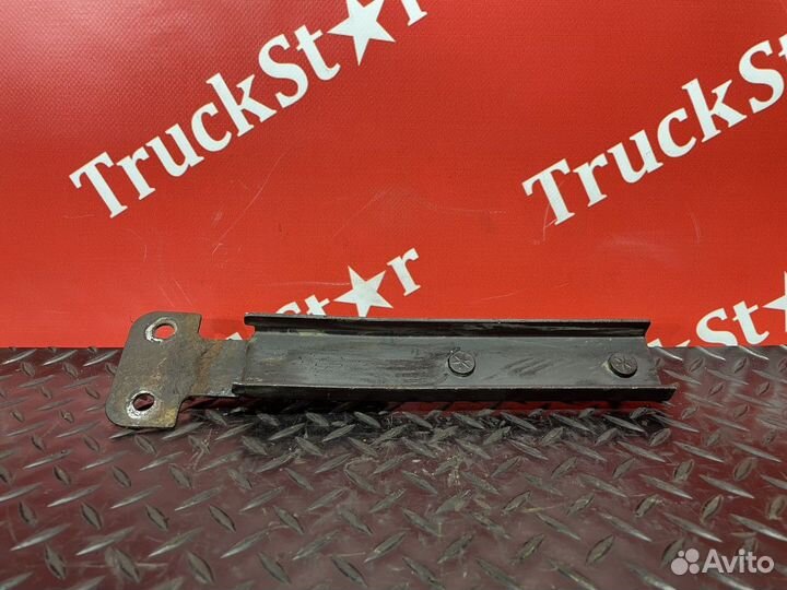 Кронштейн шумоизоляции камаз 5490