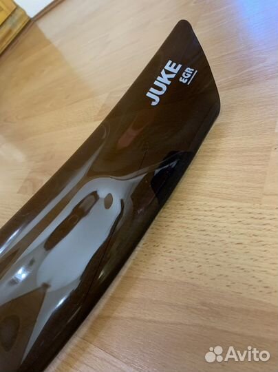 Мухоотбойник на nissan juke