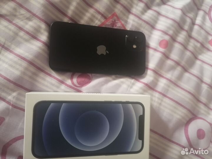 iPhone 12, 64 ГБ