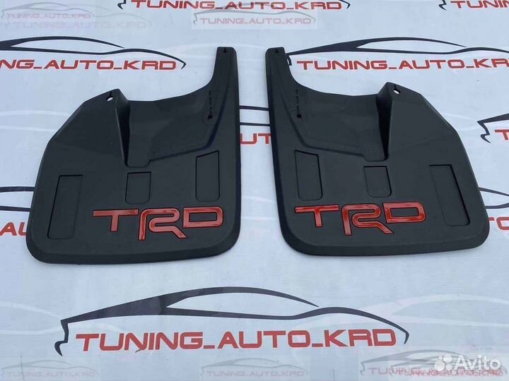 Брызговики Тойота Hi Lux E3424