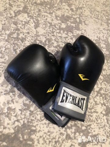Боксерские перчатки Everlast 14oz