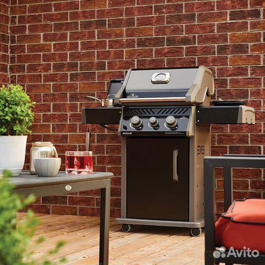 Газовый гриль Napoleon, Rogue 365 SB черный