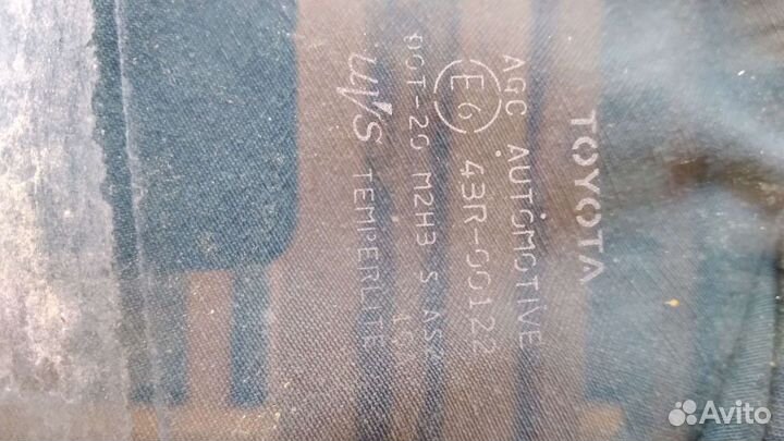 Стекло заднее левое Toyota RAV-4