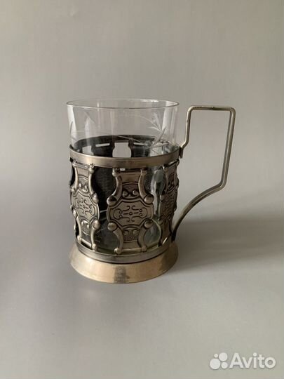 Подстаканник с тонким стаканом