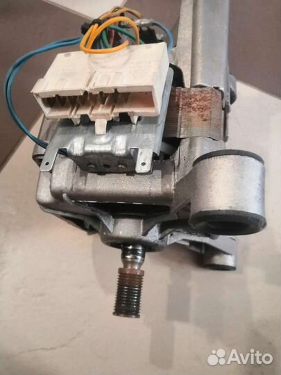 Двигататель стиральной машины