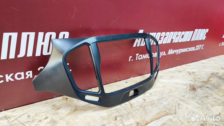 Накладка магнитолы LADA Vesta