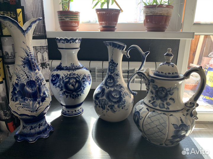 Фарфоровая посуда, гжель