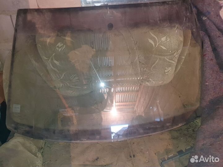 Лабовай стекло