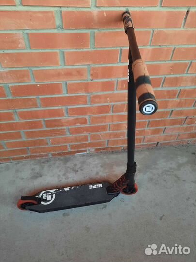 Трюковой самокат Hipe h8