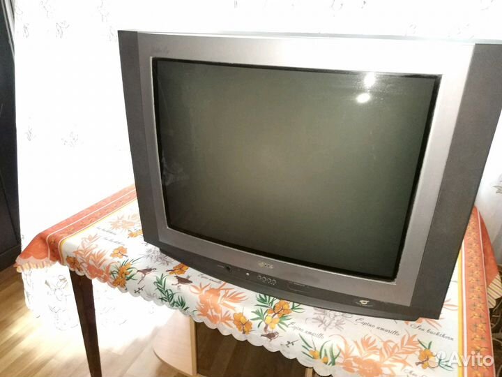 Телевизор LG 29 диагональ