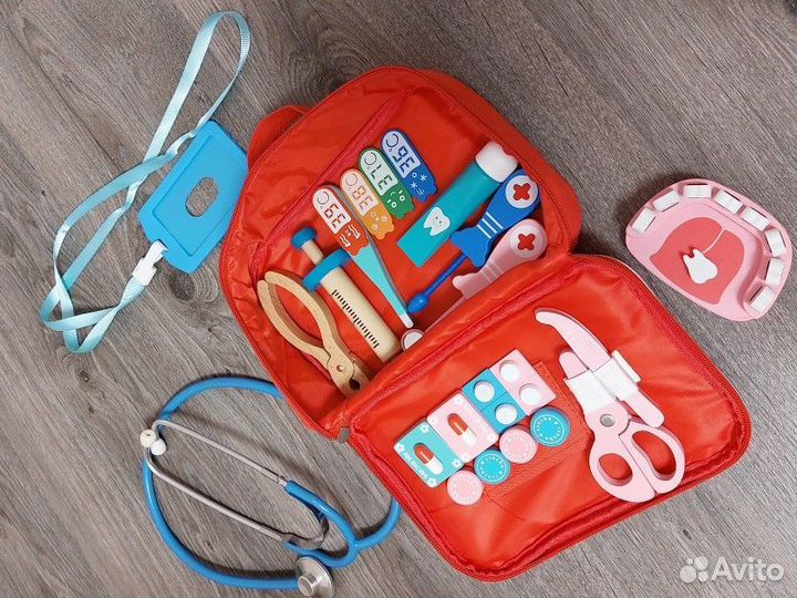 Набор доктора деревянный