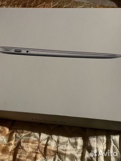 Коробка пустая от MacBook a2485,a1466,a1369 iPad 1