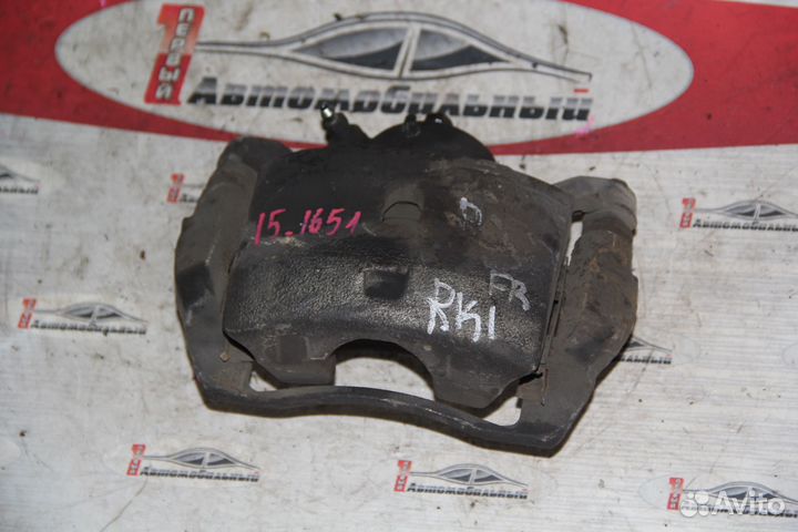 Суппорт перед право c Honda Stepwgn RK1 R20A