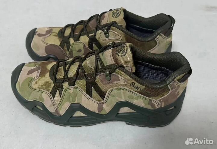 Тактические кроссовки lowa