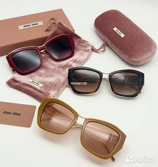 Солнцезащитные очки Miu Miu