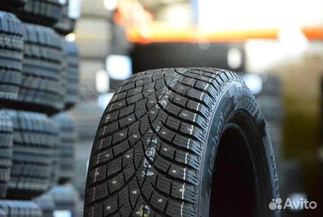Triangle IcelynX TI501 215/60 R16 99T