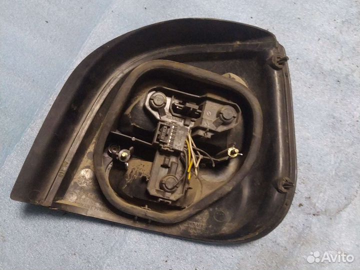 Фонарь задний правый Renault Scenic 1996-1999