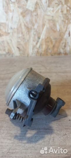 Фара противотуманная левая Куга 1 Ford Kuga