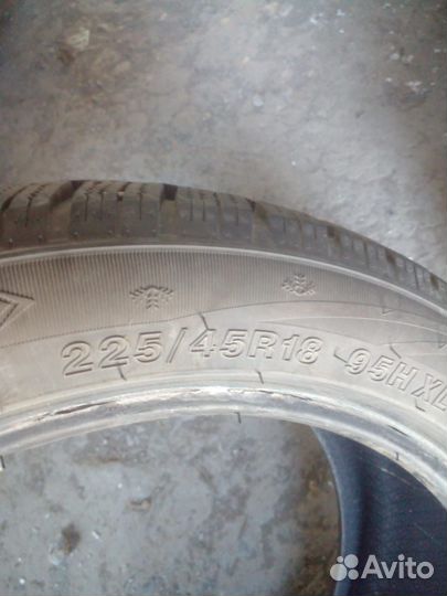 iLink SnowGripper I 235/45 R18 28M