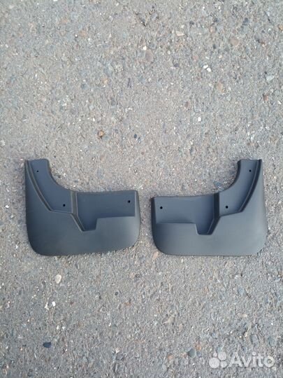 Брызговики передние лада веста