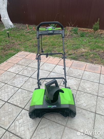 Снегоуборщик электрический