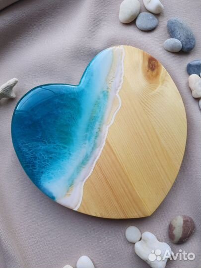 Сервировочная доска с эпоксидной смолой