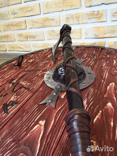 Топор и Щит Рагнара (панно)