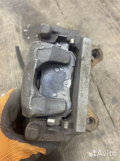 Суппорт тормозной задний Mazda CX-5