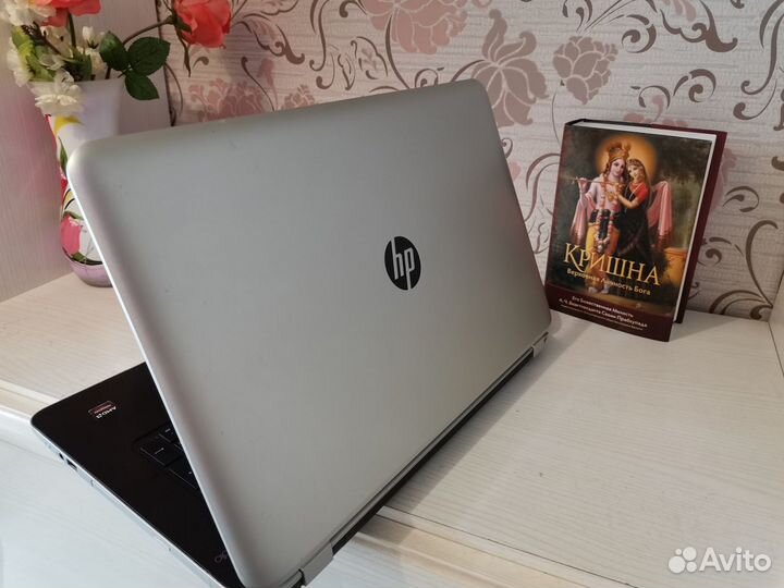 Новенький HP i3-6(SSD/8GB/2Видеок)