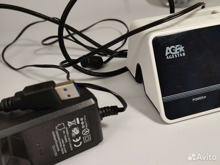 Док станция AgeStar