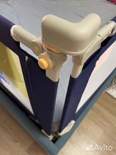 Защитный барьер для кровати