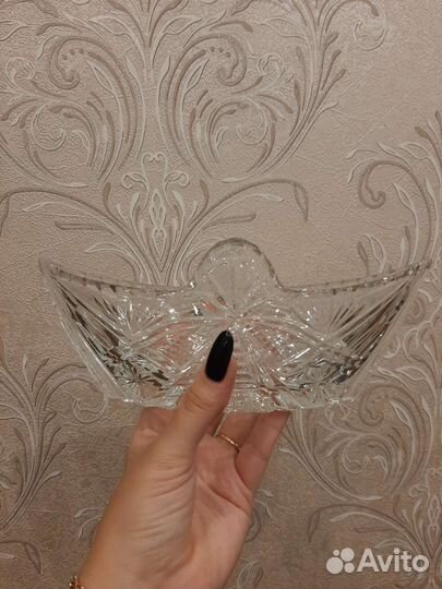 Хрустальная конфетница
