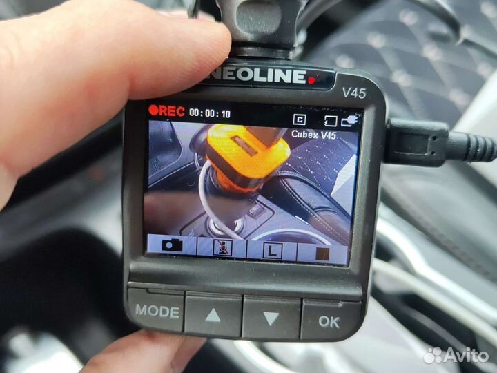 Видеорегистратор. Neolune Cubex V45