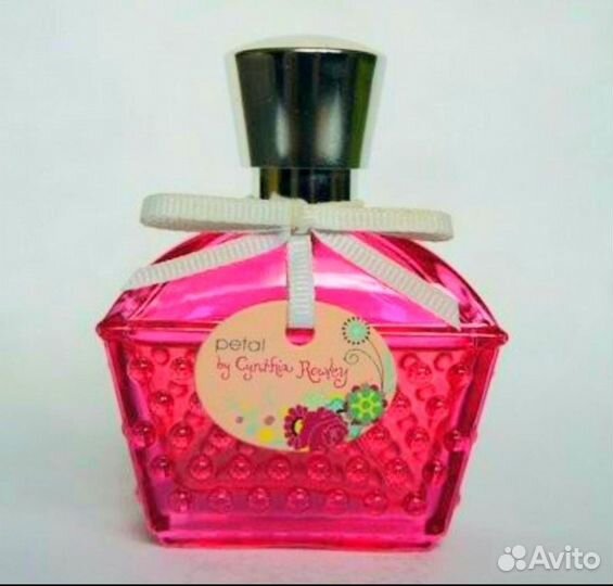 Туалетная вода от Avon Petal by Cynthia Rowley