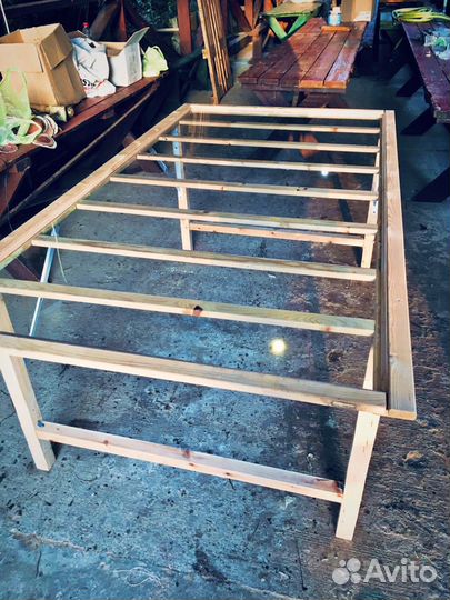 Стол стеклянный 2м/1м торг