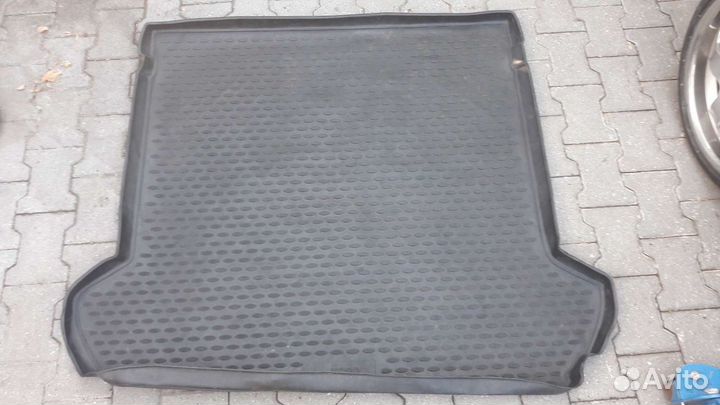 Ковер в багажник volvo xc90