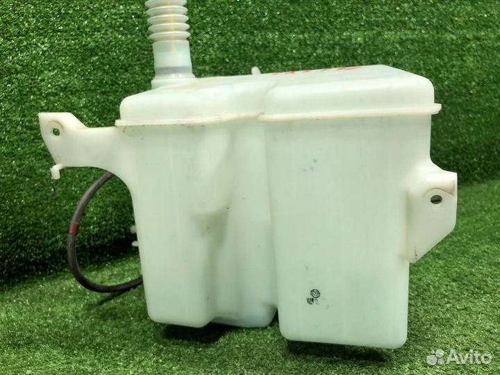 Бачок омывателя передний Lexus Gs460 URS190