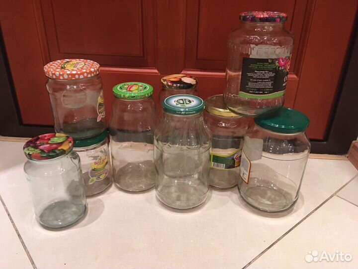 Банки стеклянные (под закатку и с крышками )
