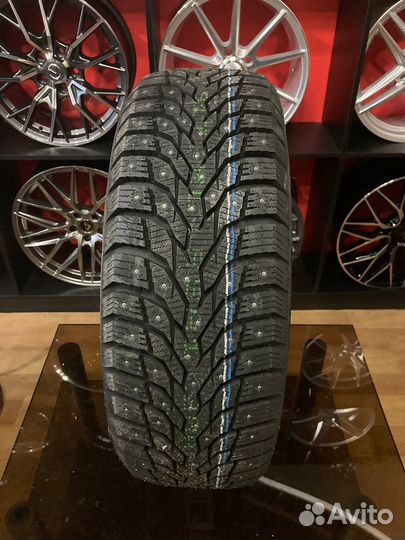 Tracmax X-Privilo S500 215/60 R17 100T